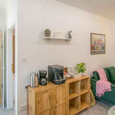 רוביני Apartman Enjoy מראה חיצוני תמונה