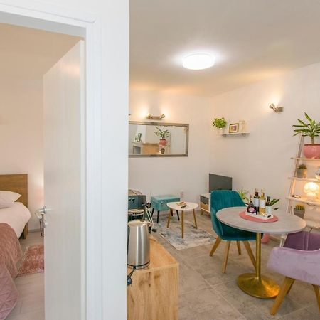רוביני Apartman Enjoy מראה חיצוני תמונה