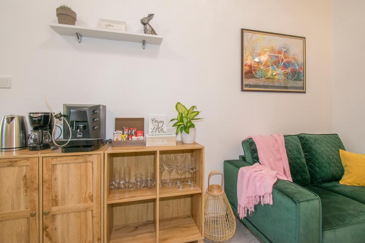 רוביני Apartman Enjoy מראה חיצוני תמונה